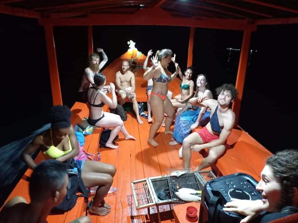 코롱 산로엠 Lucky Sun Saracen Bay 호스텔 외부 사진