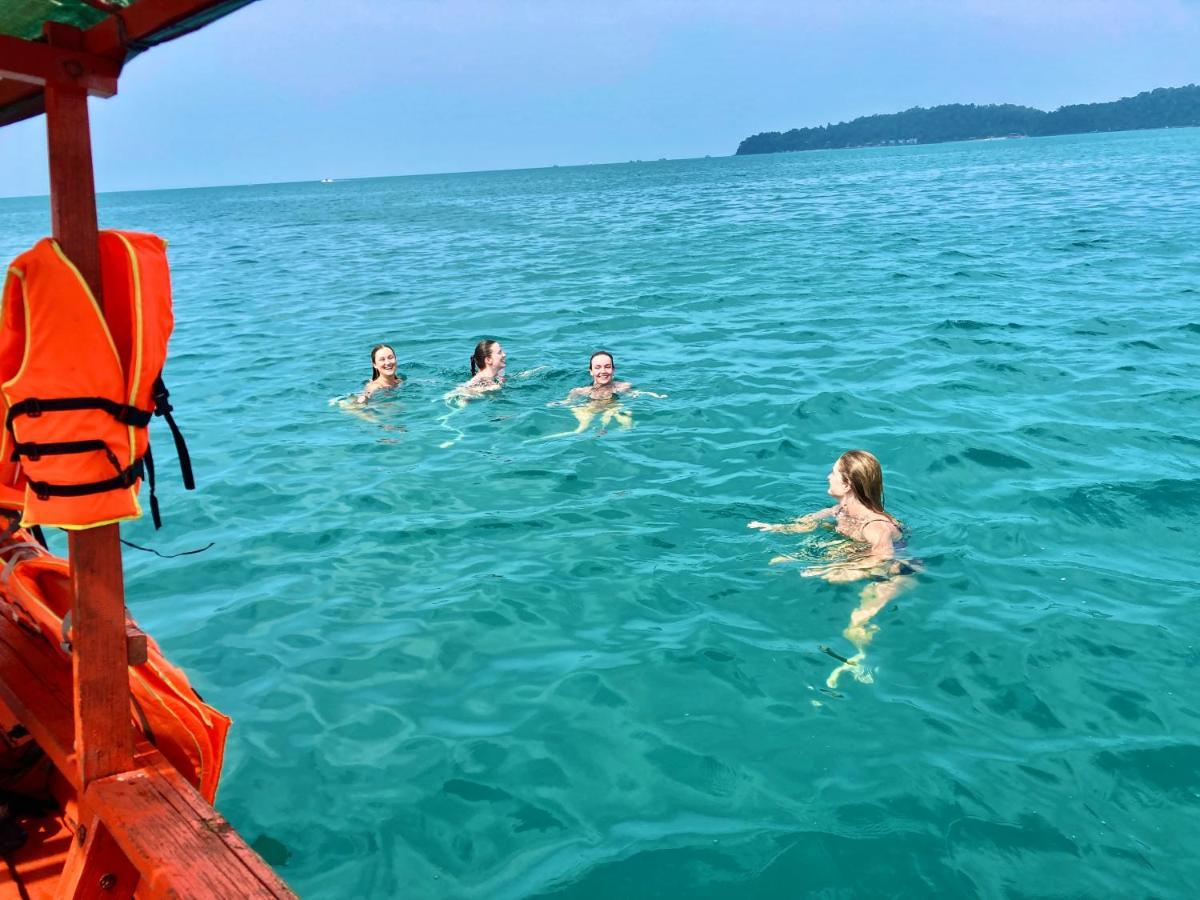코롱 산로엠 Lucky Sun Saracen Bay 호스텔 외부 사진