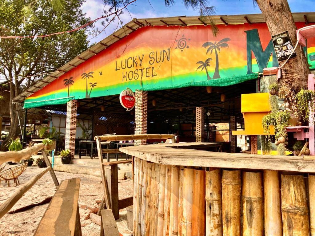 코롱 산로엠 Lucky Sun Saracen Bay 호스텔 외부 사진